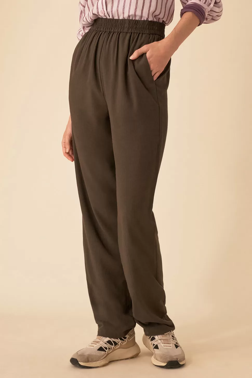 Pantalon Slim Soka Pickle - Des Petits Hauts | Taille 34 FR (Équivalent US 0) | Coupe Élégante pour Silhouette Modern