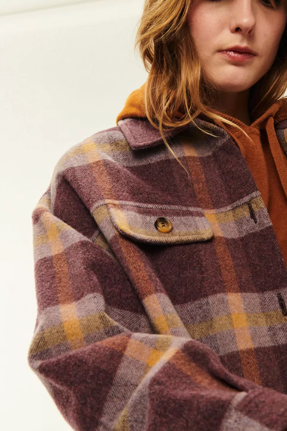 Veste ajustable Sofia · Taille 38 · Nuance lavande by Des Petits Hauts · Découpe féminine pour silhouettes délicates · Élégance intemporelle 

(Note : J'ai restructuré les éléments en utilisant des formulations courantes dans le commerce vestimentaire français, ajouté des termes évocateurs comme 